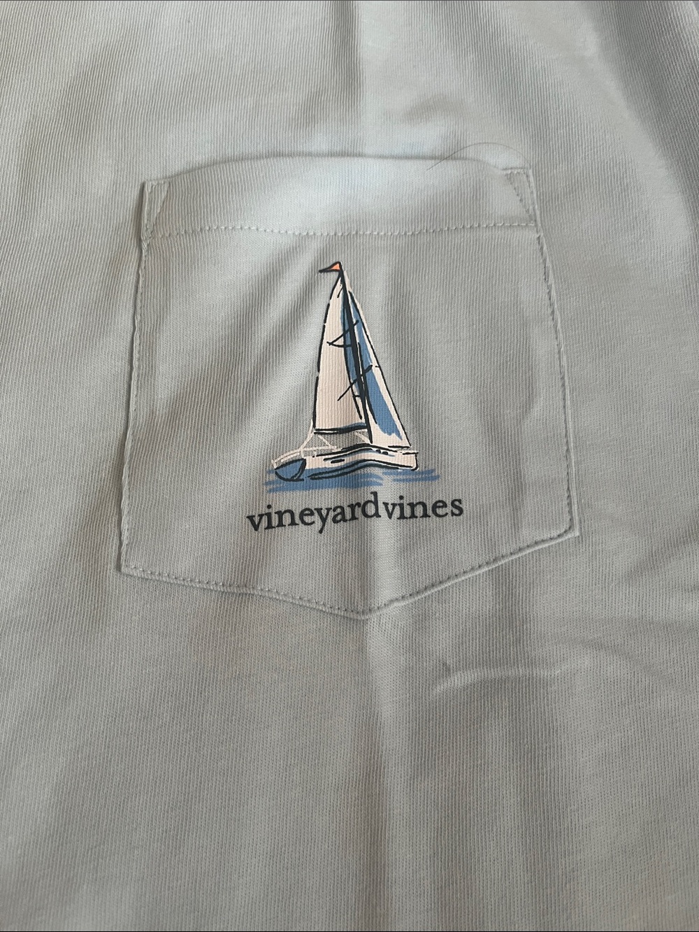 Vineyard Vines light blue Tee with Sailboat Sunset Graphic! New. XXL! - Picture 6 of 8